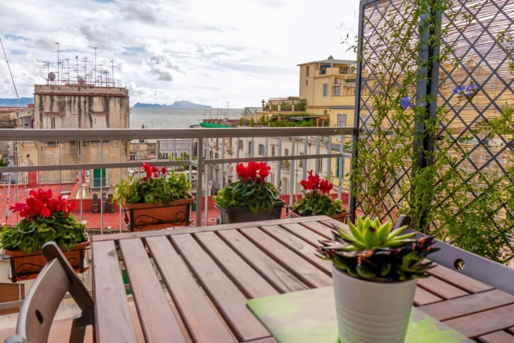 La finestra sul golfo Apartment Napoli Exterior foto