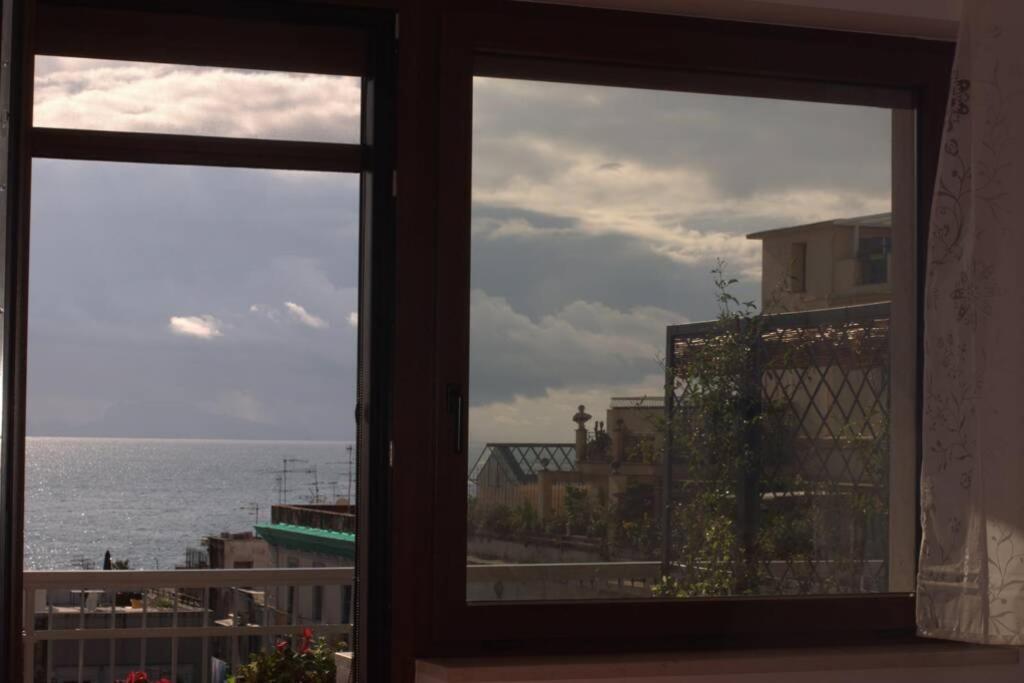 La finestra sul golfo Apartment Napoli Exterior foto