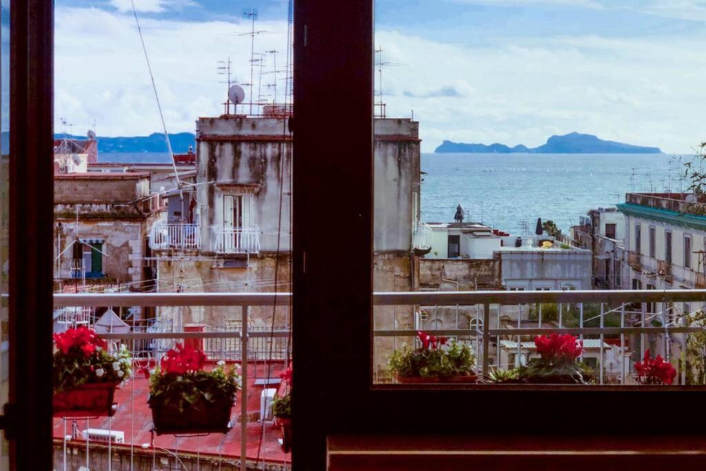 La finestra sul golfo Apartment Napoli Exterior foto